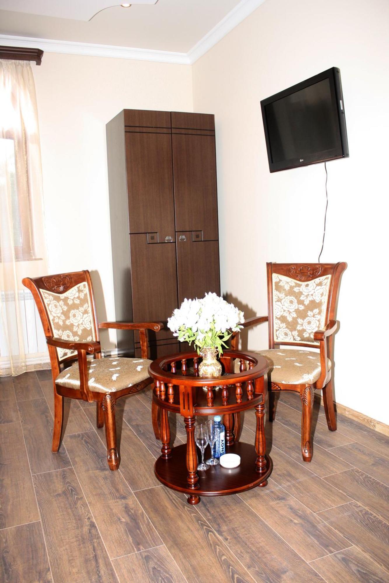 Christy Hotel Goris Room photo