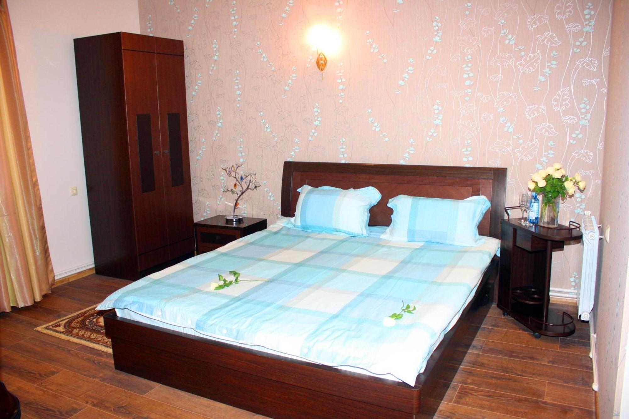 Christy Hotel Goris Room photo
