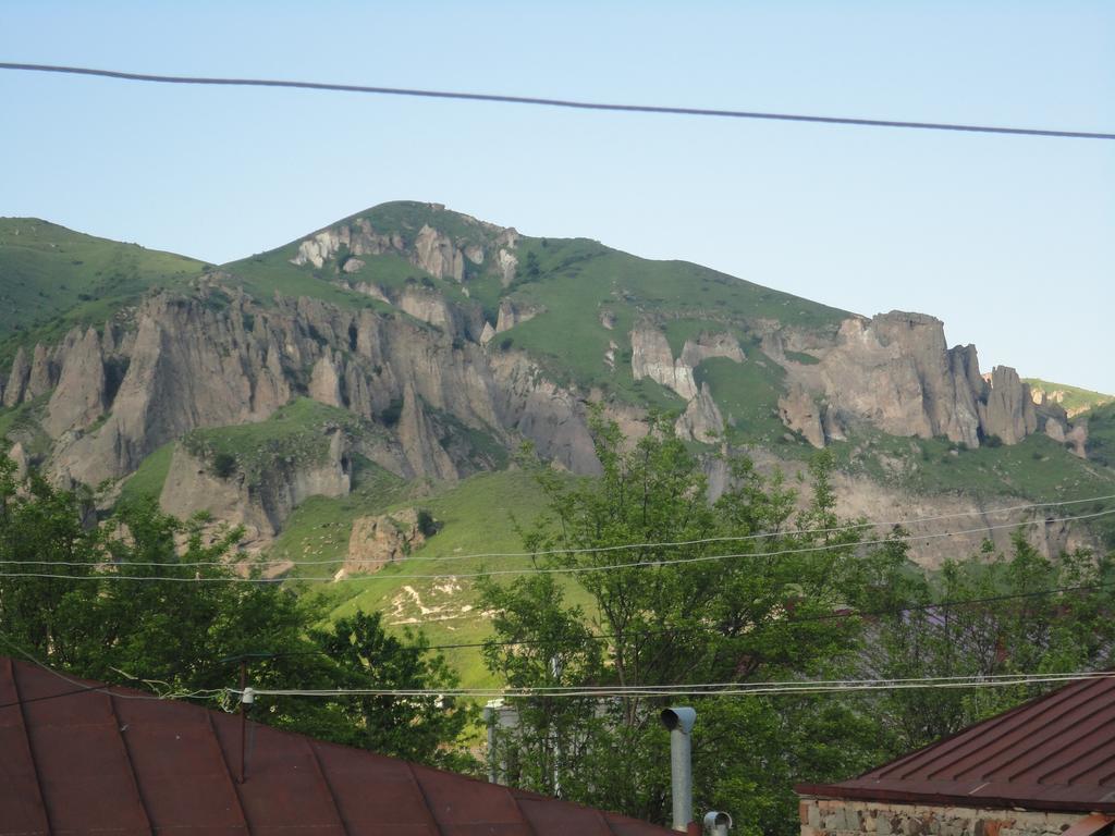 Christy Hotel Goris Exterior photo