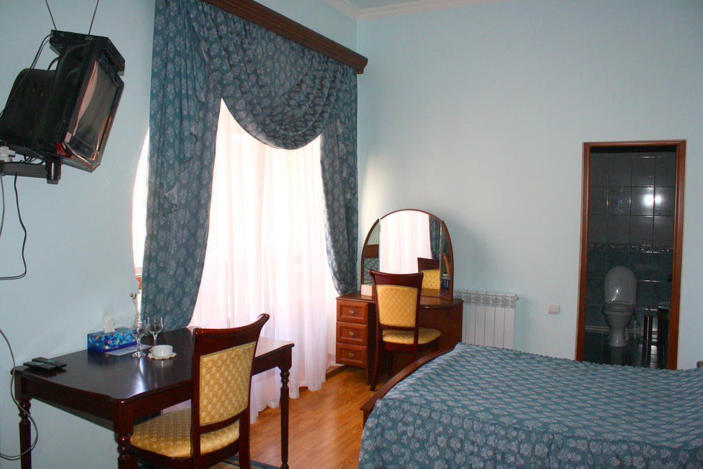 Christy Hotel Goris Room photo